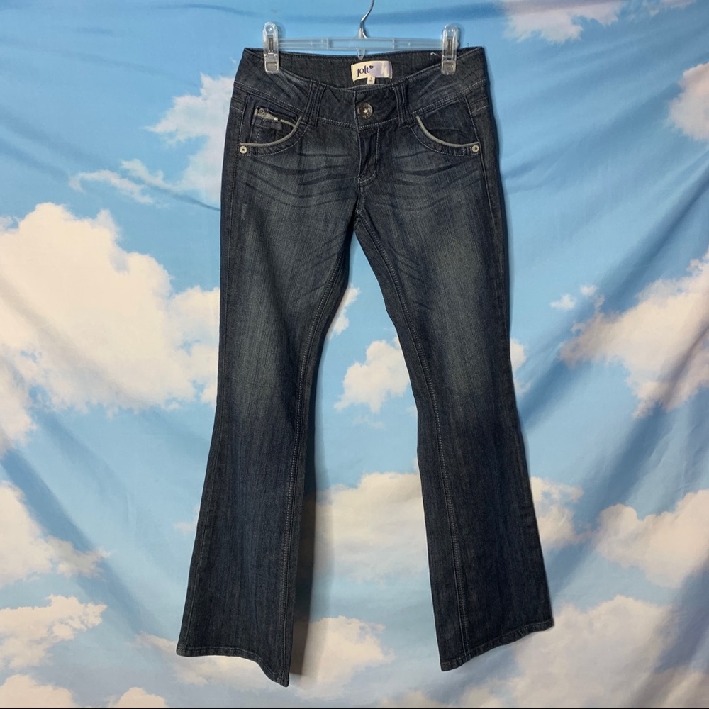 Jolt- Midrise Mildly Distressed Jeans size 7